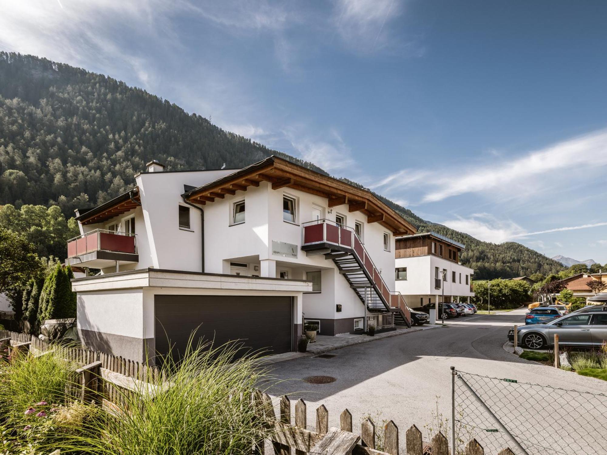 Alpenapartments Ried im Oberinntal Quarto foto